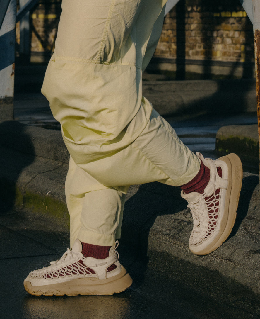 Men's UNEEK WK Sneaker | Khaki/Black - Image 9